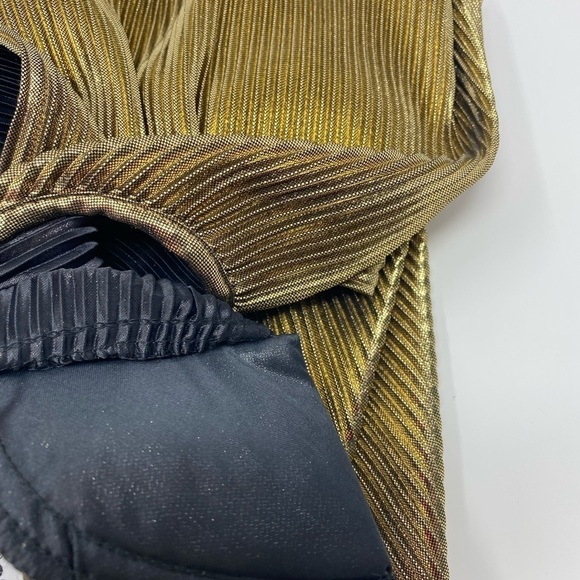 Richard Kristall vintage metallic gold top with shoulder pads. Size Medium - Picture 9 of 10